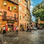 Loveromeapartments Campo De Fiori, Vatican