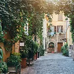 Loveromeapartments Campo De Fiori, Vatican